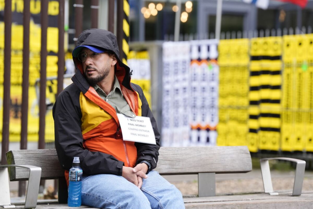 Illustrative photo for: Ticket Scalping Challenges Continue Despite Efforts to