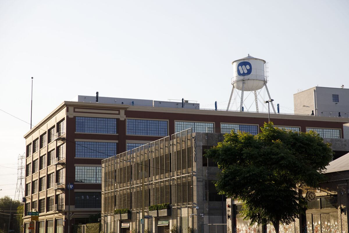 Illustrative photo for: Warner Music Suno partnership: New Music Collaboration and