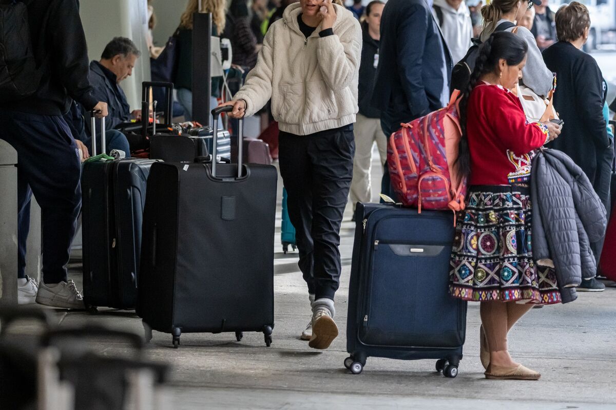 Illustrative photo for: US Transportation Secretary Sean Duffy Calls for Greater