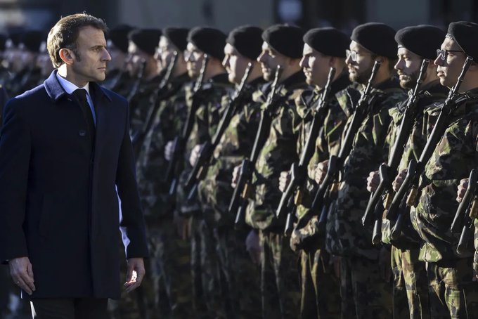 Illustrative photo for: France military service reinstatement to resume after 30