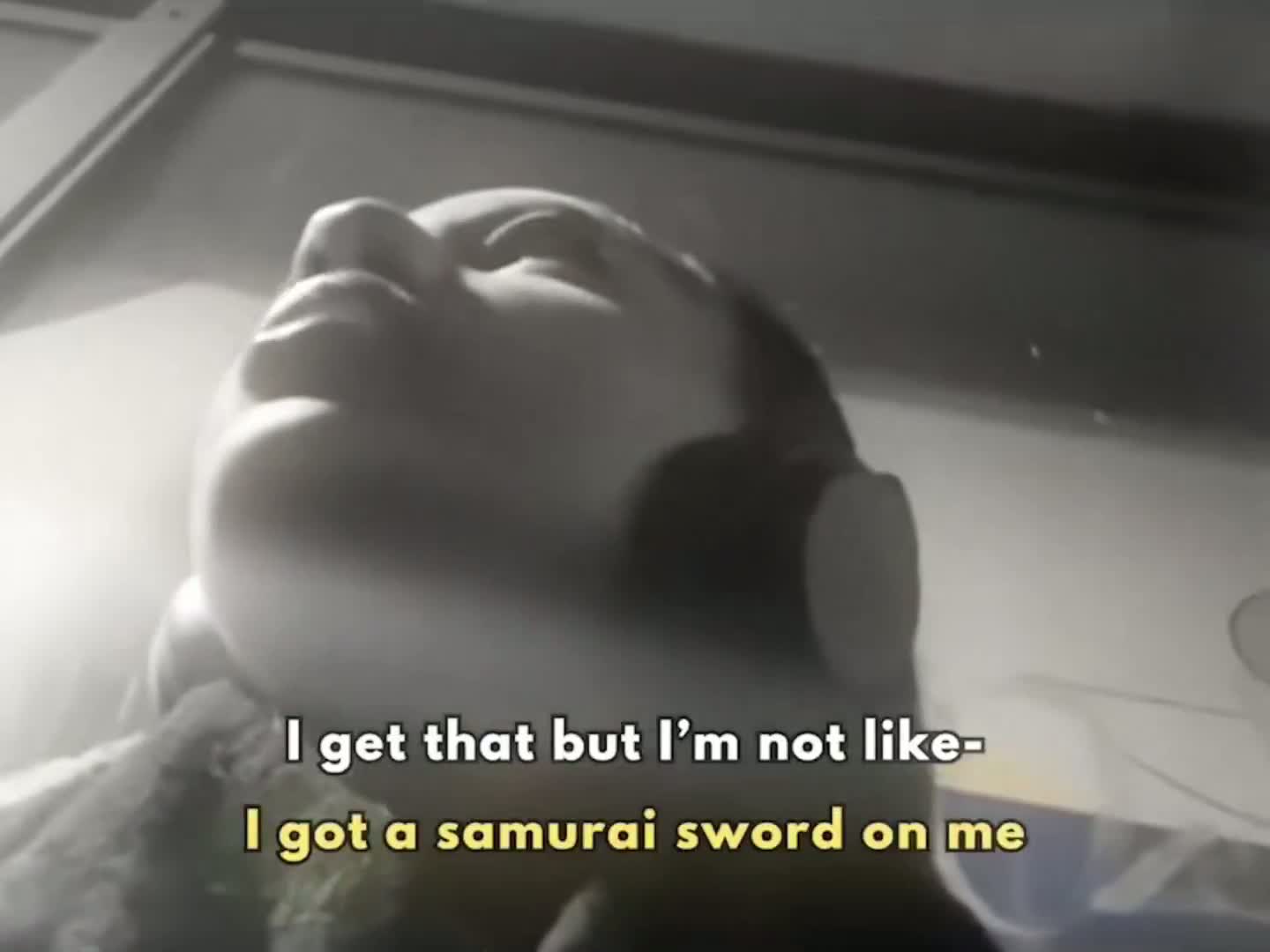 Illustrative photo for: Woman at bus stop threatened with samurai sword after