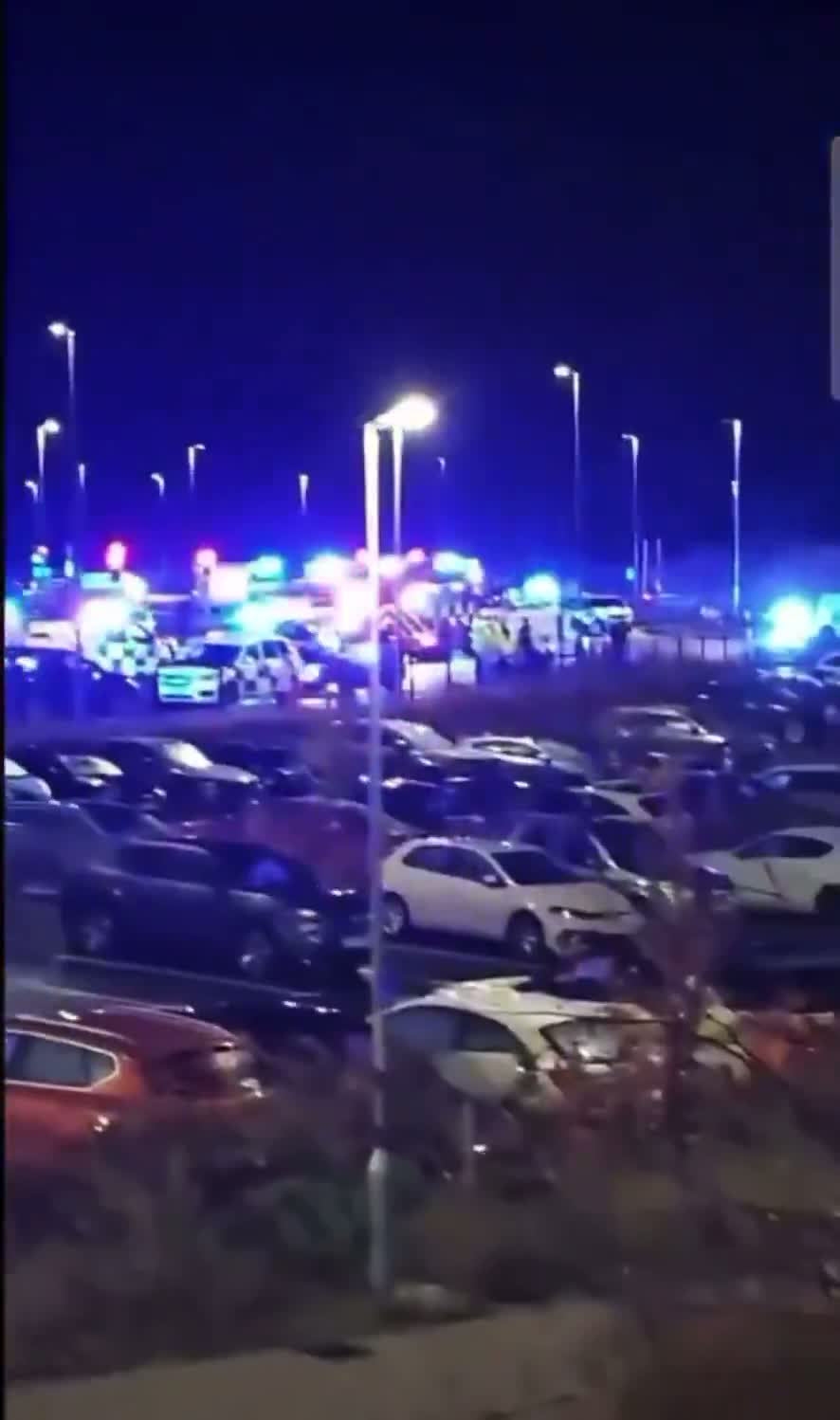Illustrative photo for: Train stabbing Huntingdon UK: Ten injured, two men arrested