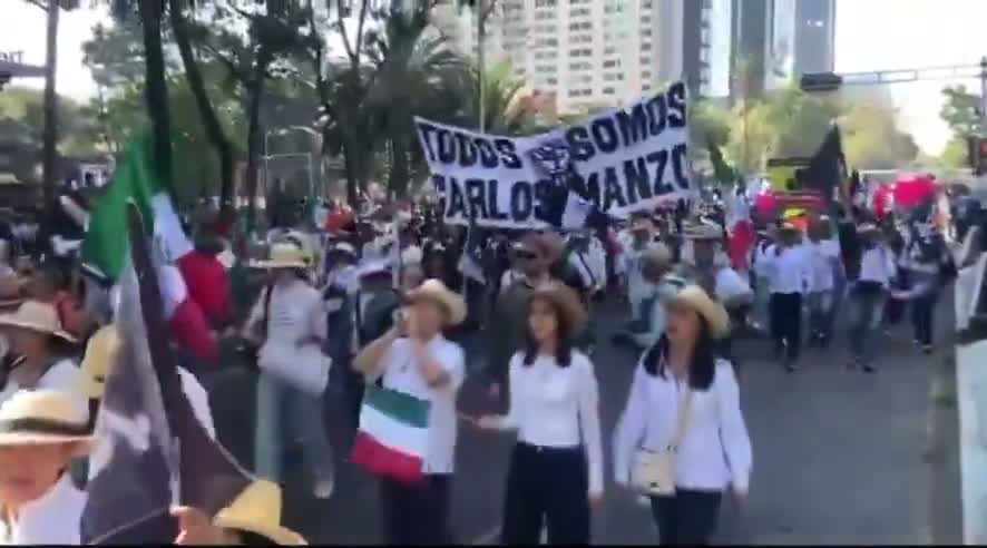 Illustrative photo for: Massive Presidential Palace Protest Over Allegations