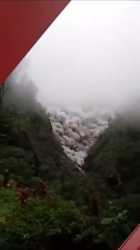 Illustrative photo for: Indonesia volcano alert: Mount Semeru erupts with 2 km ash