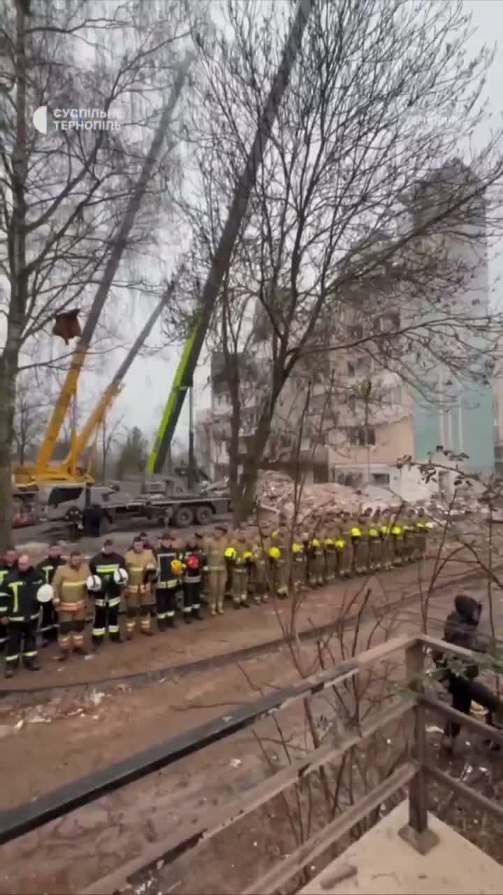 Illustrative photo for: Ternopil missile attack: Rescuers hold silence for victims