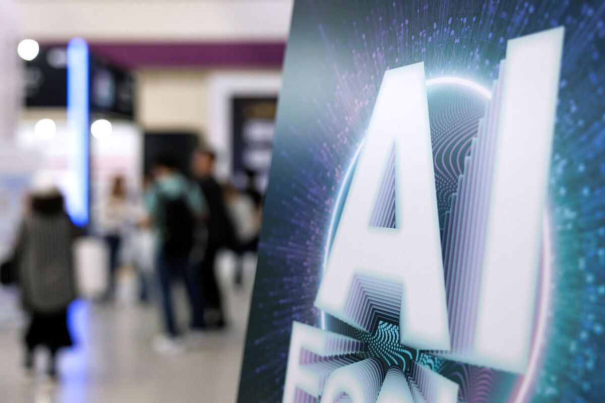 Illustrative photo for: Economist Warns of AI Rally Danger and Future Risks