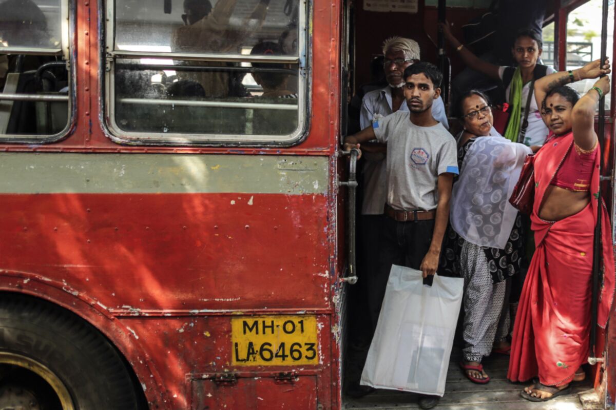 Illustrative photo for: Ashmore CIO: Women in Indian Workforce Mirror 1960s US