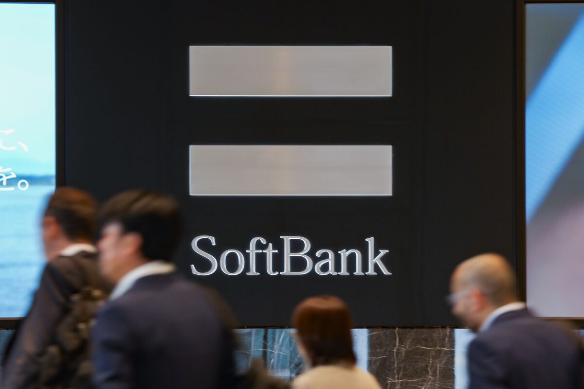 Illustrative photo for: SoftBank InMobi stake sale: $250M return on pioneering