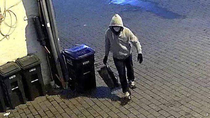 Illustrative photo for: FBI suspect pipe bombs: Man arrested near Capitol before