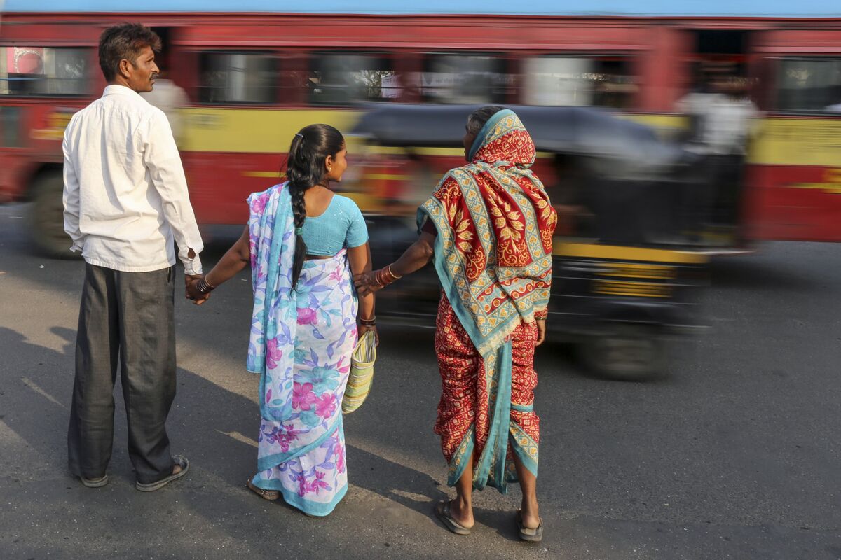 Illustrative photo for: Retirement savings industry India: Asset Managers Eye $175B