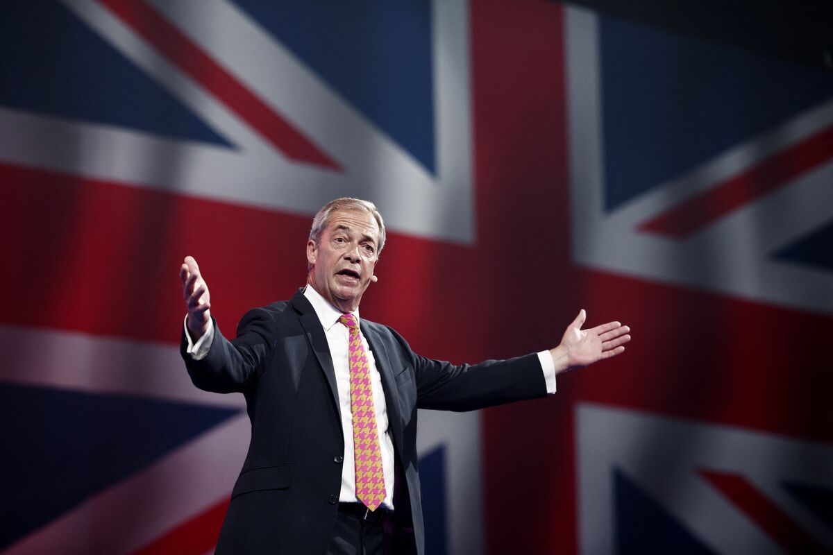 Illustrative photo for: Nigel Farage Weighs Potential Tory Pact to Boost Reform