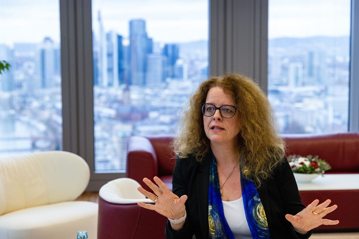 Illustrative photo for: German borrowing costs increase as bond yields hit March