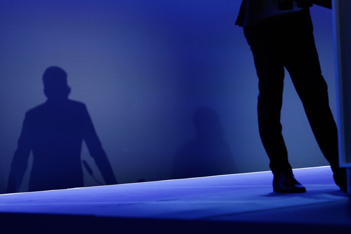 Illustrative photo for: Non-bank banking: Non-bank financial institutions rise as