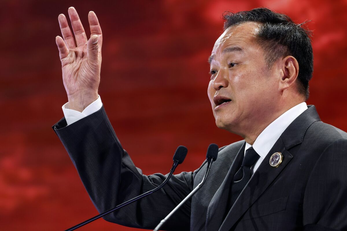 Illustrative photo for: Thai Prime Minister Anutin Charnvirakul Uses Thai border