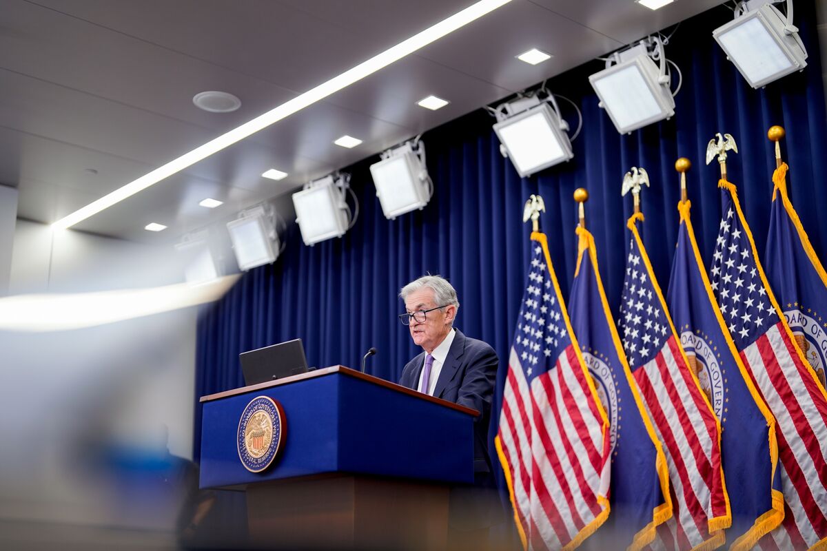 Illustrative photo for: Bond Traders Expect Slower Fed Rate Outlook Amid Easing