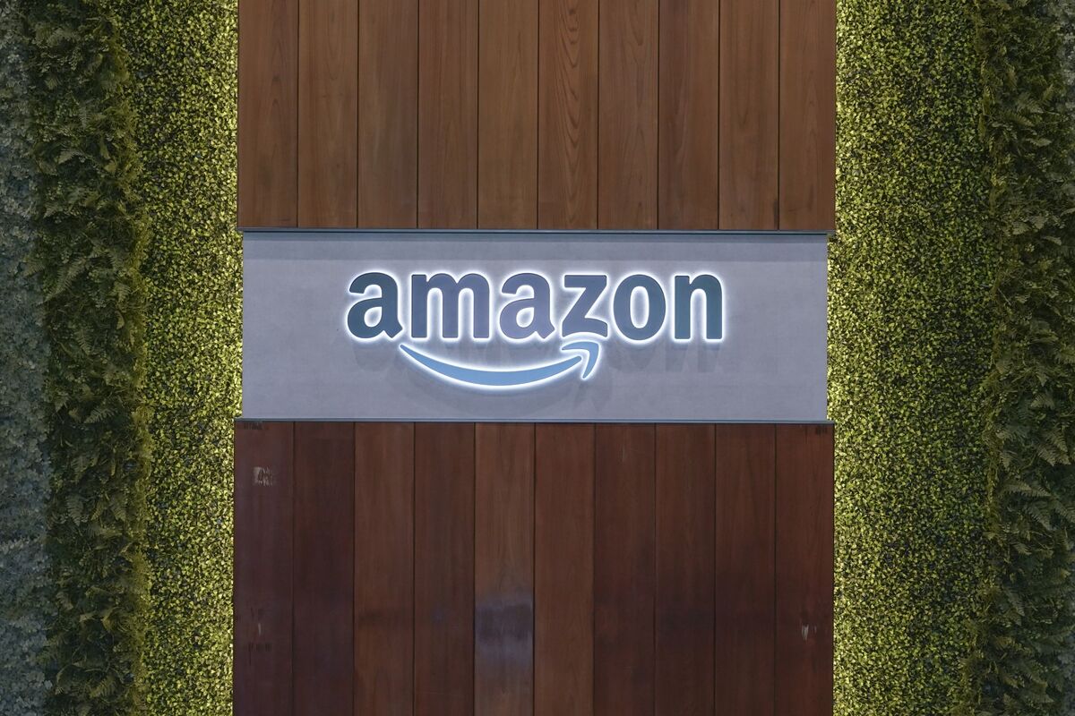 Illustrative photo for: Amazon investment in India: $35 Billion Plan Unveiled