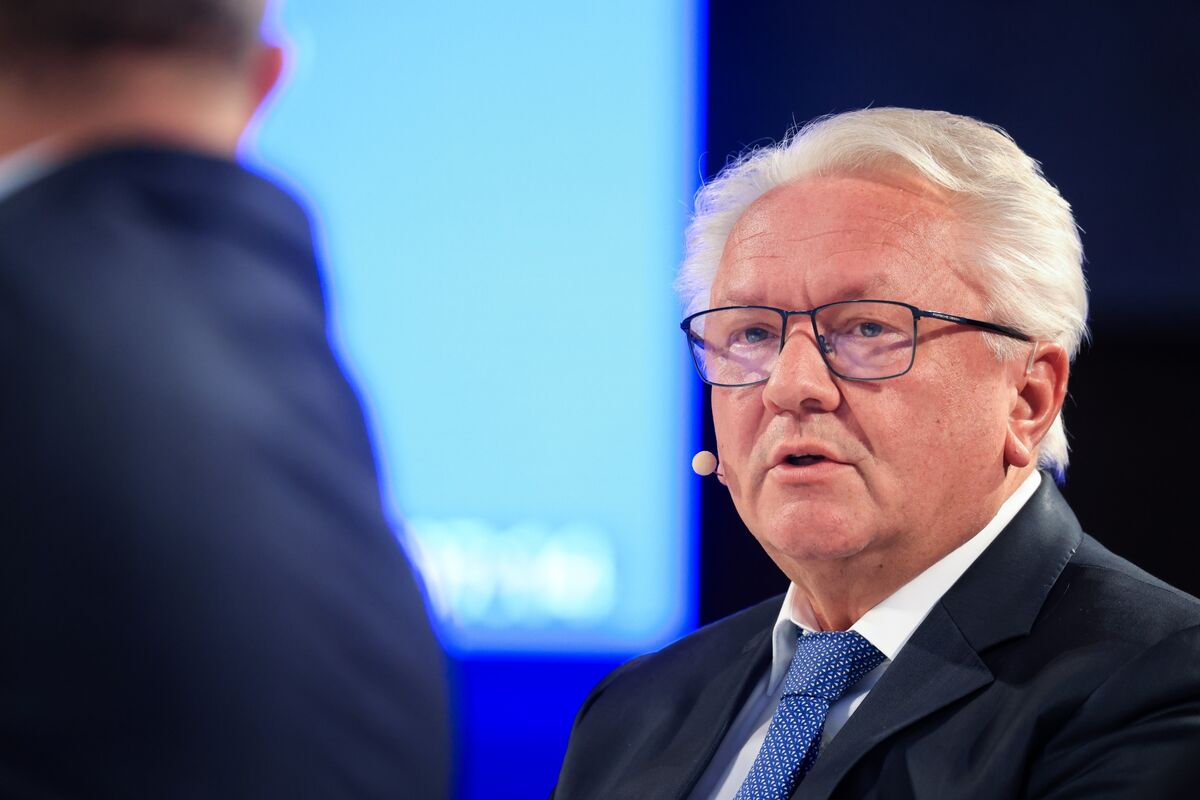 Illustrative photo for: Rheinmetall CEO Armin Papperger Proposes Acquisition of