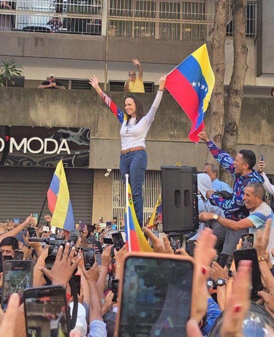Illustrative photo for: Venezuelans Rally for Freedom: Viva Venezuela Libertad!