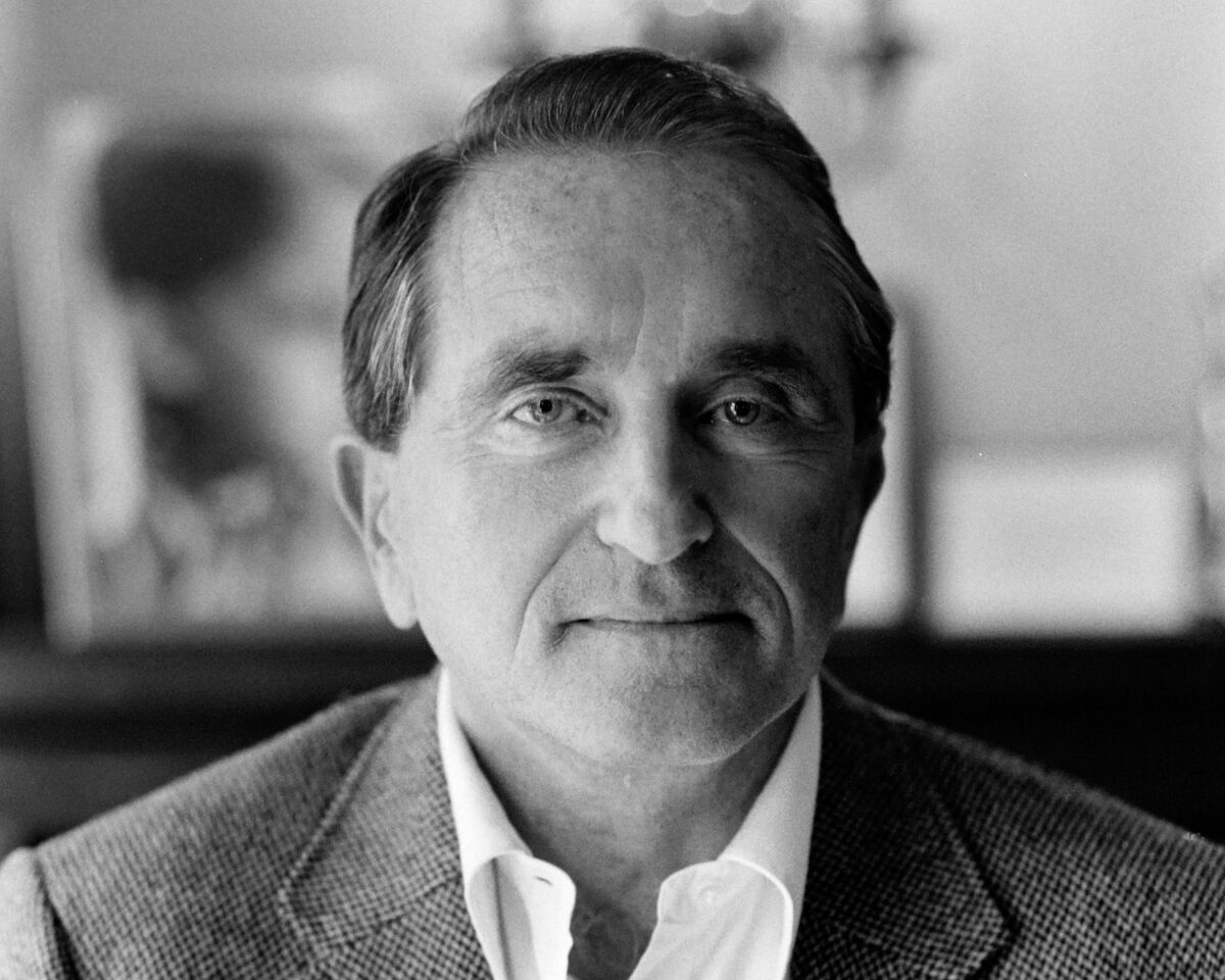 Illustrative photo for: Arthur Carter, Investment Banker and Wall Street