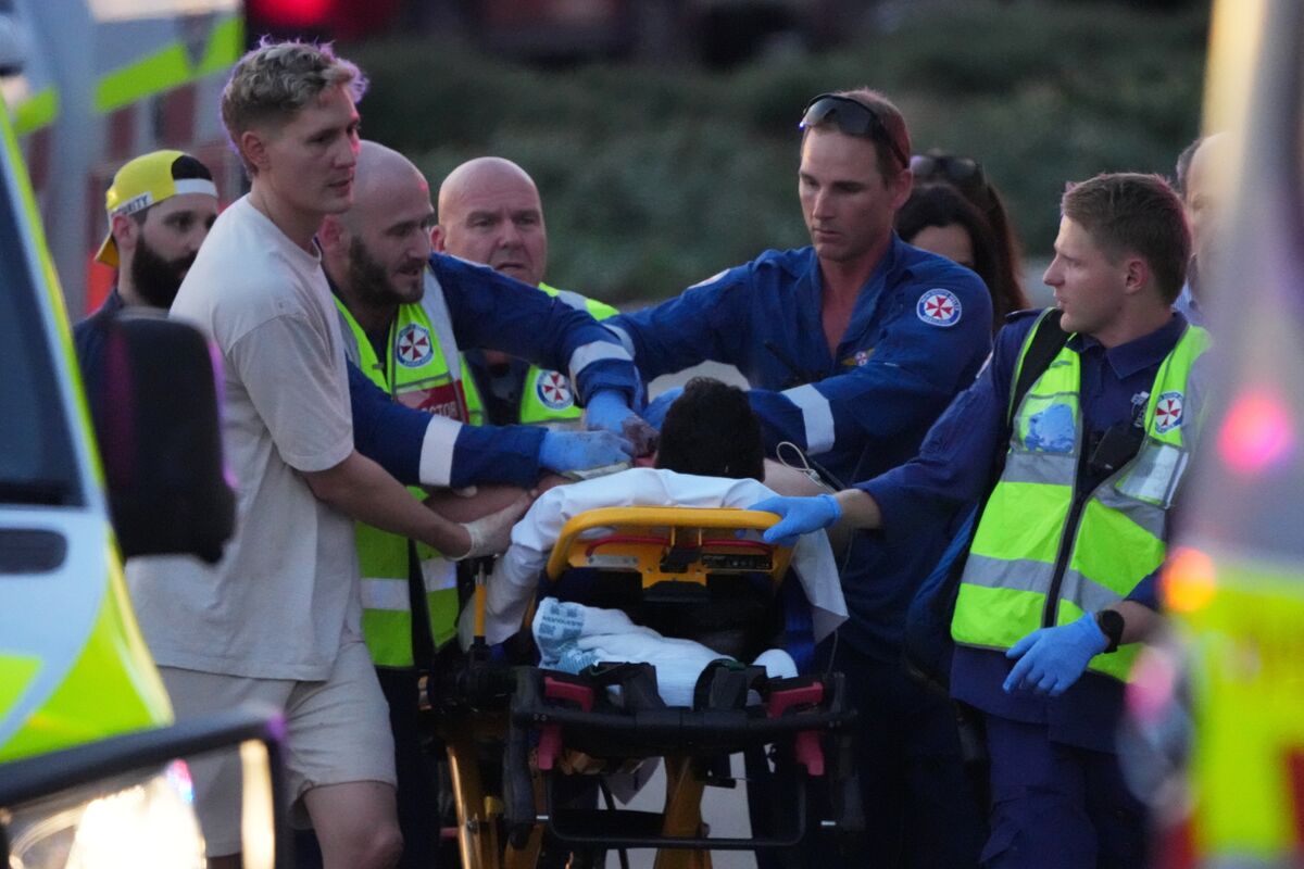 Illustrative photo for: Bondi Beach shooting: fatal incident sparks shock across
