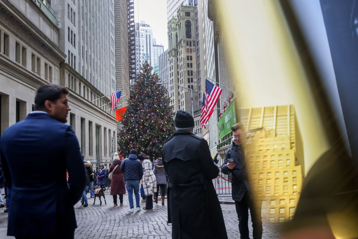 Illustrative photo for: Corporate Buyouts Leveraged Financing to Surge Through 2026