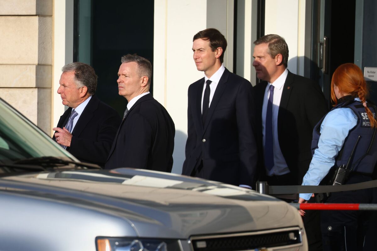 Illustrative photo for: US Security Guarantees Ukraine in Trump-Backed Effort to