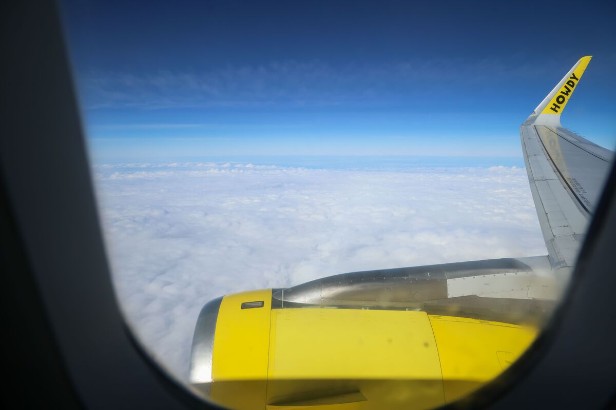 Illustrative photo for: FAA Chief to Tell Lawmakers US FAA government shutdown Led