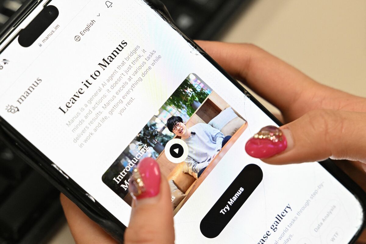 Illustrative photo for: Chinese AI Revenue Growth Surges to $125M in Eight Months