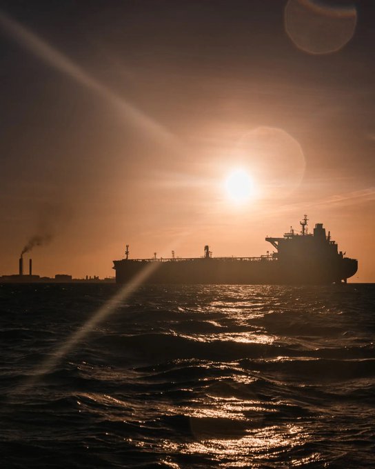 Illustrative photo for: Venezuela navy oil escort deployed amid US-backed blockade