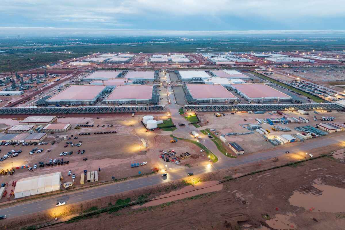 Illustrative photo for: US and European Firms Eye Record High-Grade Bond Sales in