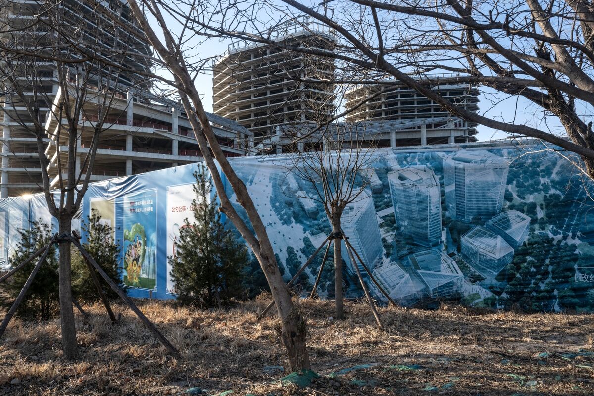 Illustrative photo for: China Vanke bond delay Sparks Investor Concerns