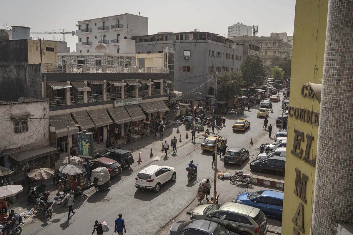 Illustrative photo for: Senegal bond sale funding hits $1B in extended regional