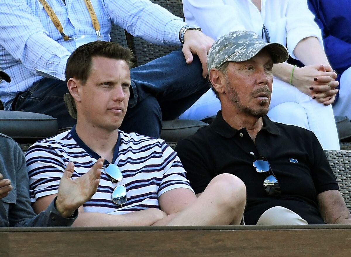 Illustrative photo for: Warner Bros Discovery Rejection of Larry and David