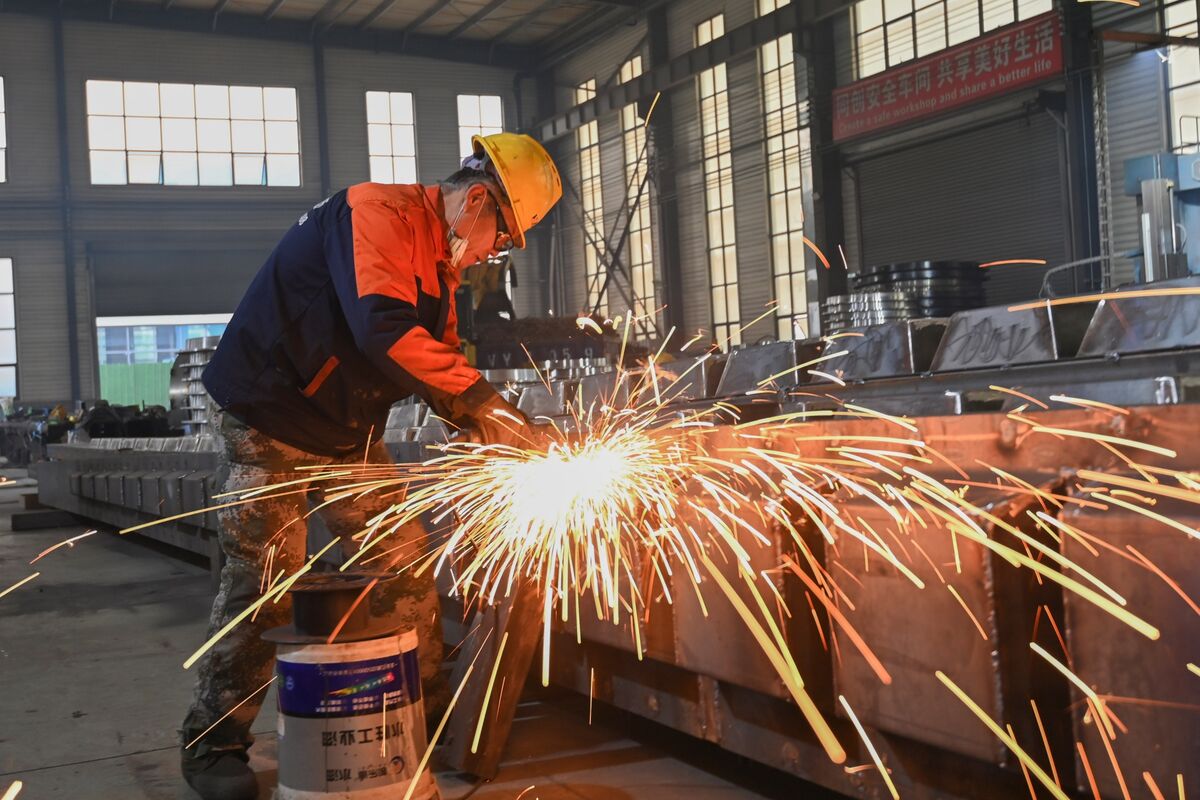 Illustrative photo for: China factory activity expansion boosts growth in December