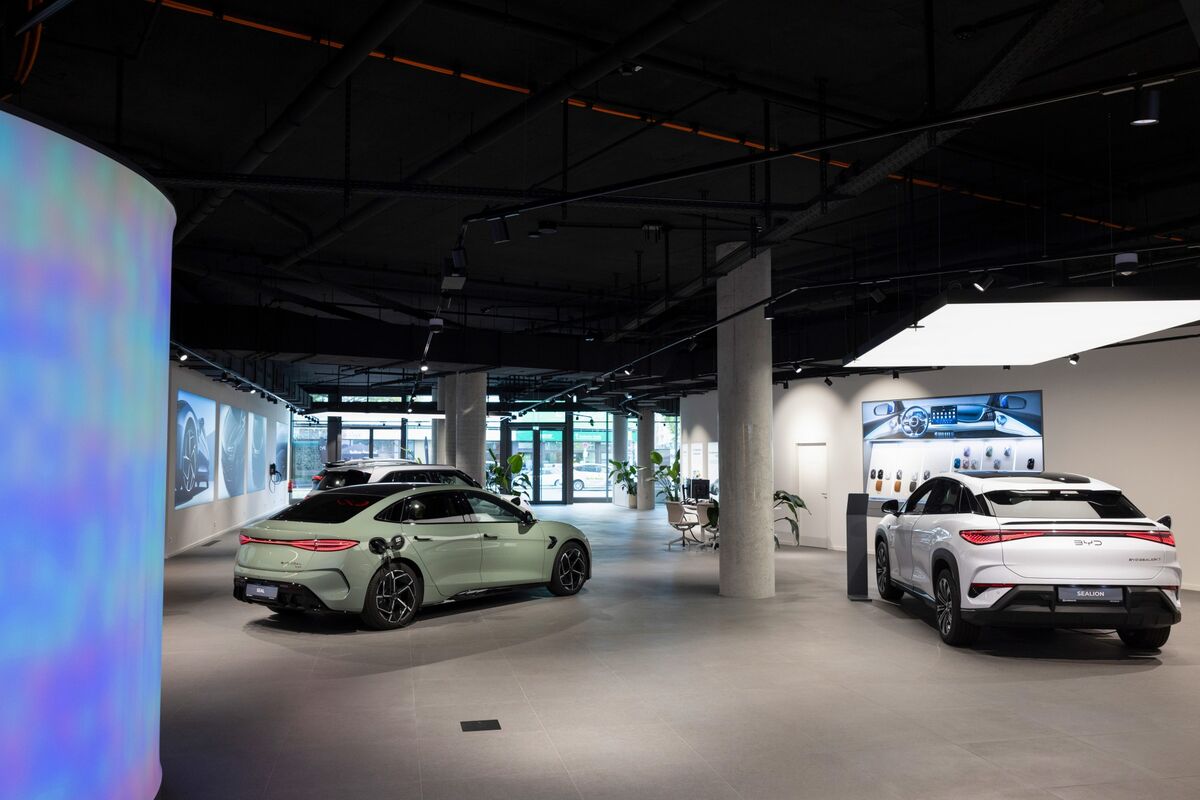 Illustrative photo for: Chinese EV Market Share Hits Record 12.8% in Europe in