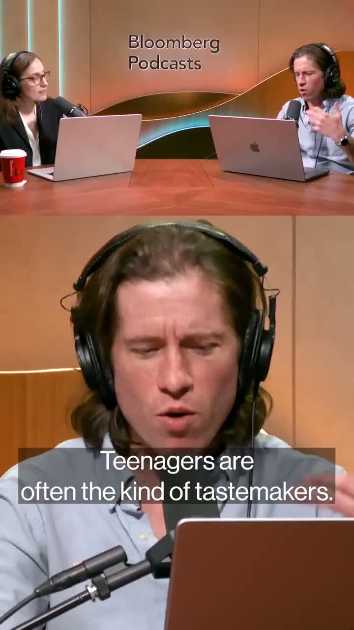 Illustrative photo for: Teenagers LinkedIn networking gets a trendy boost, Parents