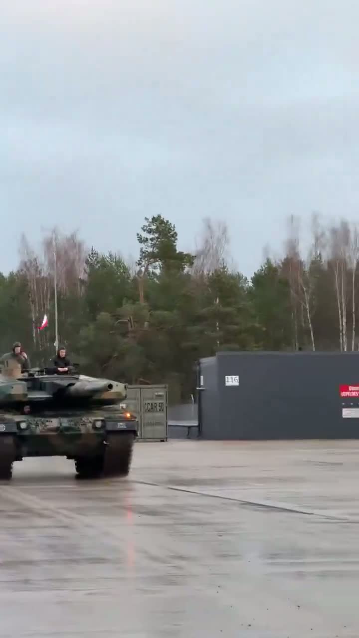Illustrative photo for: Polish President Latvia tank Tour with Armored Contingent
