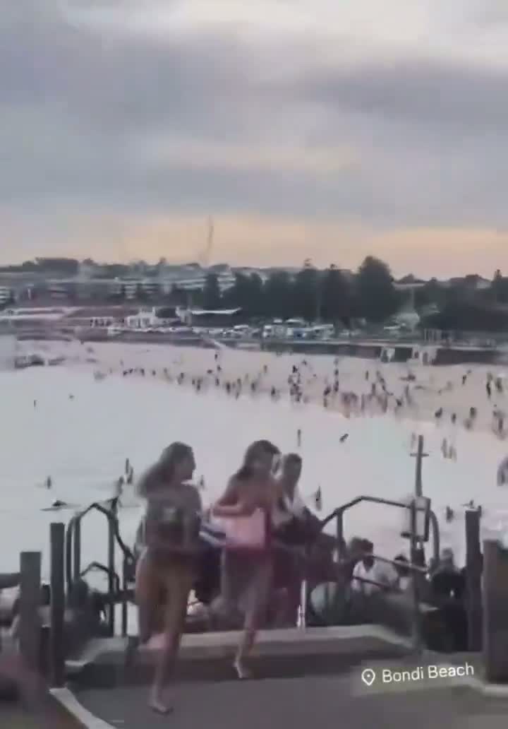 Illustrative photo for: Sydney Hanukkah beach shooting: At least 10 killed in