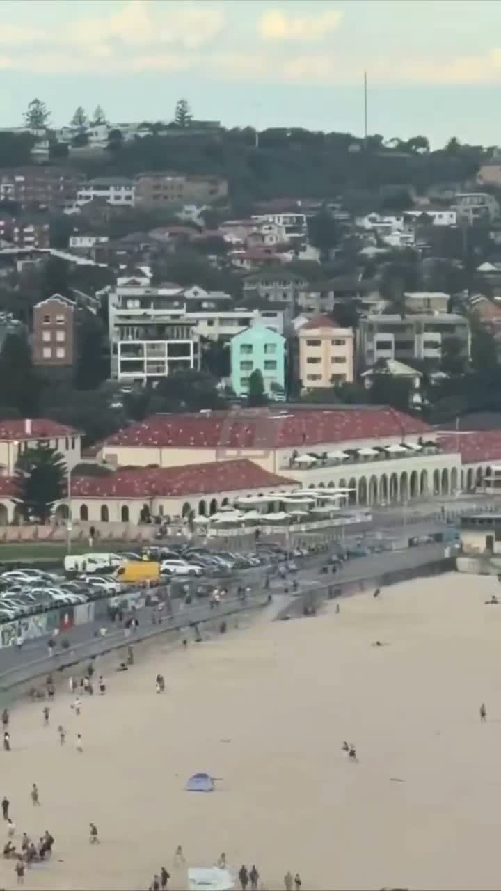 Illustrative photo for: Sydney beach gunfire celebration sparks panic as