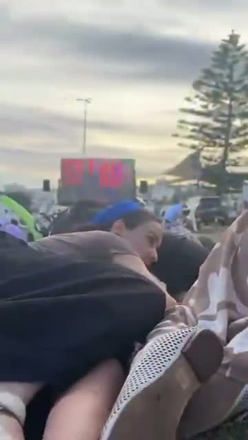 Illustrative photo for: Bondi Beach terror incident: New Video Reveals Panic During
