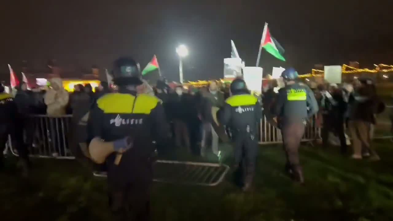 Illustrative photo for: Hamas supporters attack Jews during Amsterdam Hanukkah