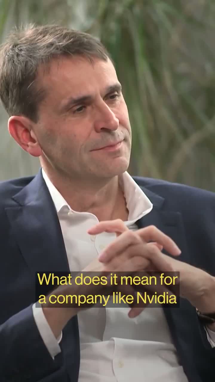 Illustrative photo for: ASML CEO on AI Semiconductor Evolution: Boosting Transistor