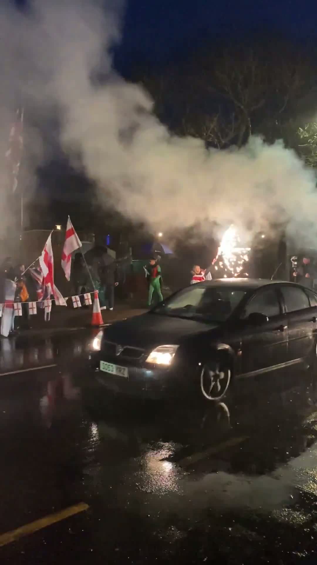 Illustrative photo for: English Flag Protest Epping: Demonstrators Demand