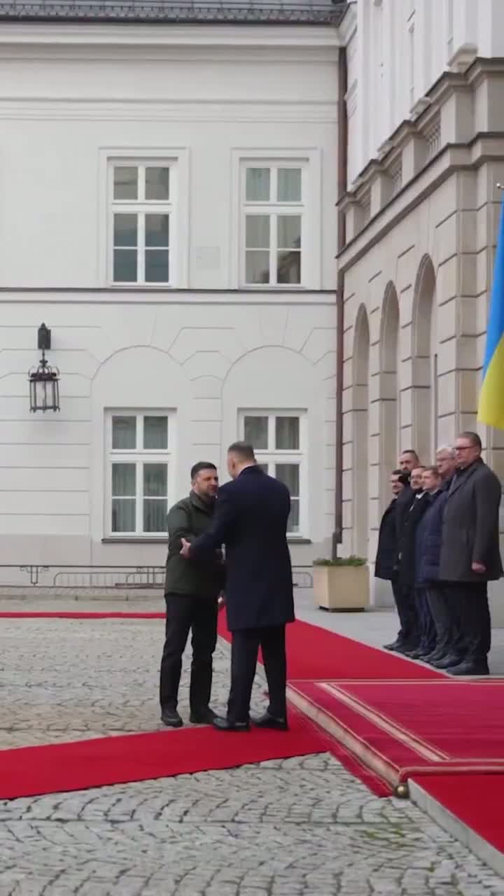 Illustrative photo for: Zelensky Nawrocki Warsaw summit: First Meeting Highlights