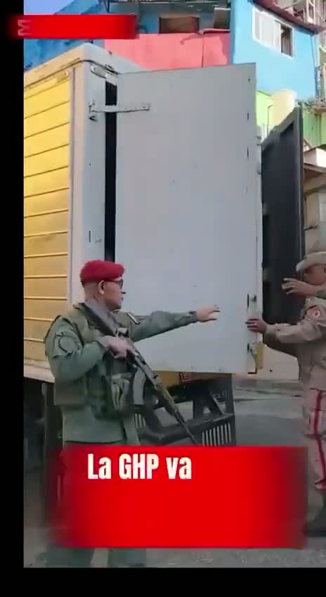 Illustrative photo for: Venezuelan Civilian Rifle Distribution Sparks Local Militias