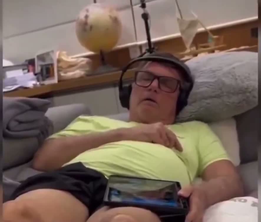 Illustrative photo for: Bolsonaro prison release surgery granted on Christmas day