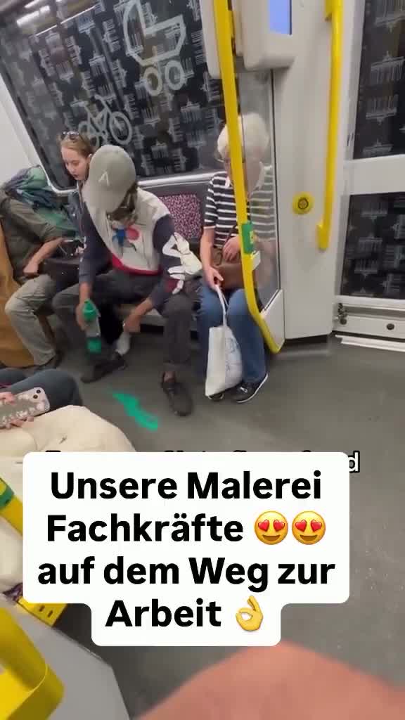 Illustrative photo for: Painter Causes Subway Disruption by Pulling Emergency Brake