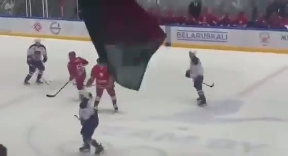 Illustrative photo for: Lukashenko ice hockey fall: Belarusian leader crashes after