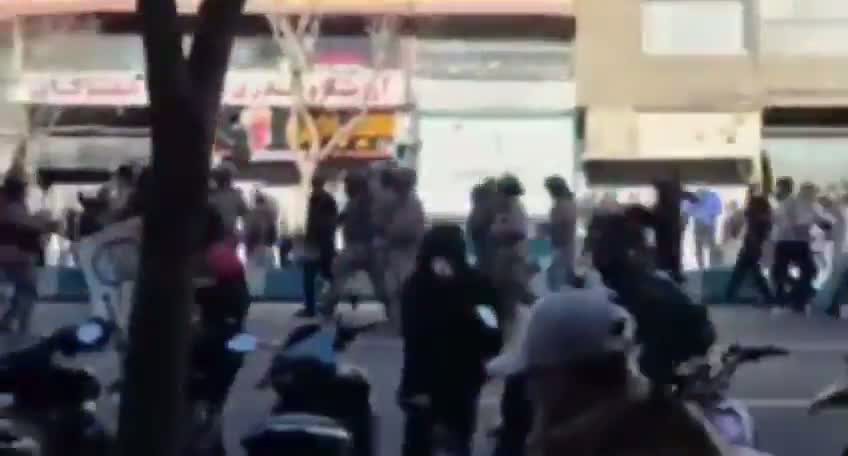 Illustrative photo for: Iran protests regime change intensify as Reza Pahlavi plans