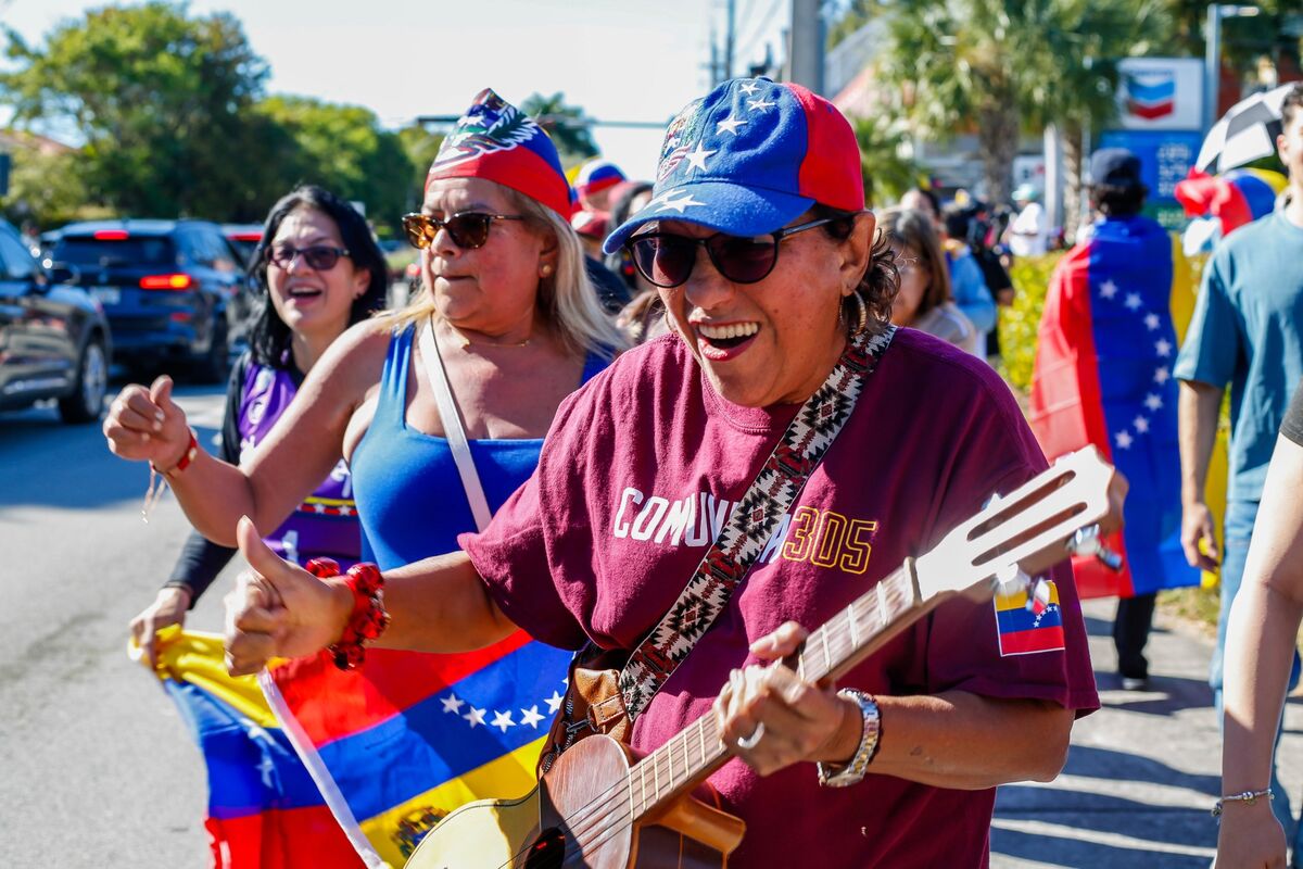 Illustrative photo for: Venezuelans Celebrate Maduro Downfall, Hope for New Future